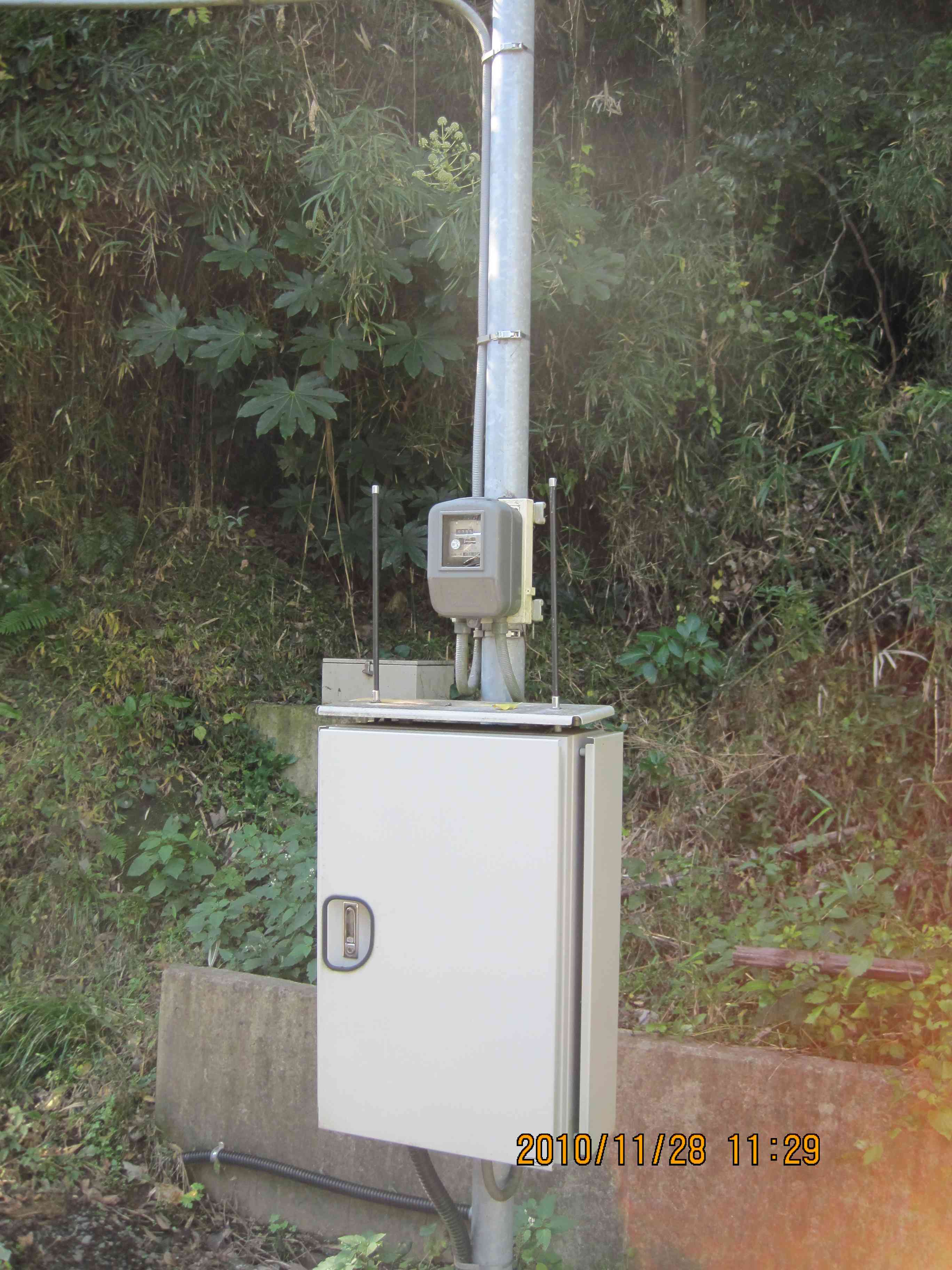 活断層監視機械